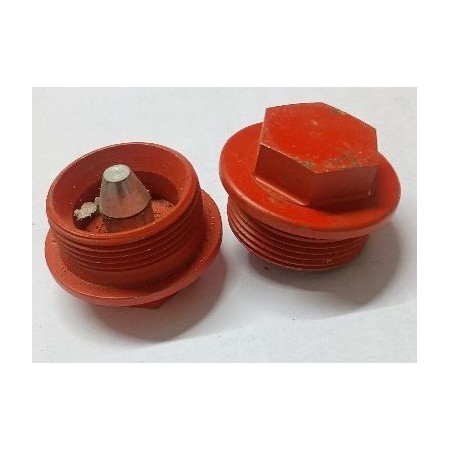 tappo con battuta e calamita dm 30x1,5 testa esagono chiave 22