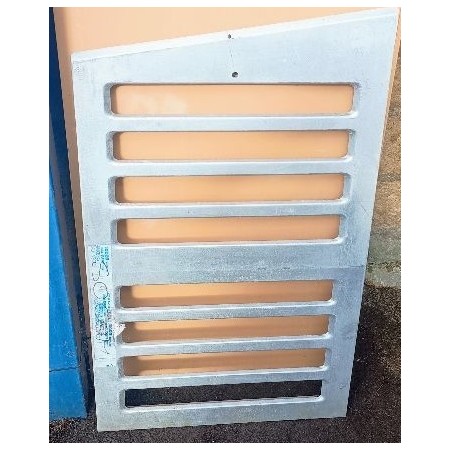 sportello posteriore grigliato 480tc urb/sub iveco 4840271