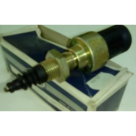 interruttore luci stop iveco 4756539 4782909