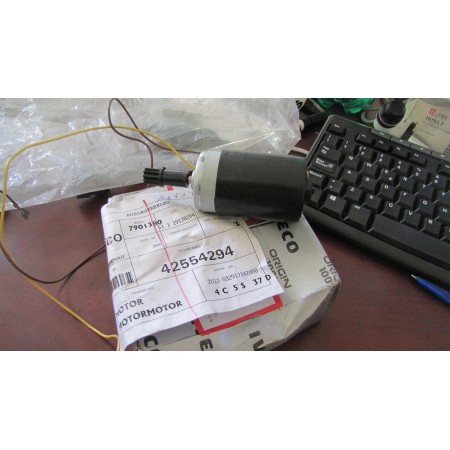 motorino elettrico botola tetto iveco 42554294