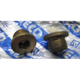 tappo filettato di chiusura con incastro esagonale iveco 38529749