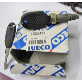 blocchetto chiavi tappo gasolio stralis iveco 42539121