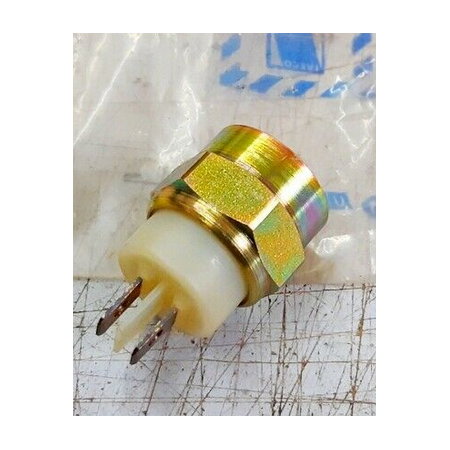interruttore luci stop 12x1,5 3bar bosch 0986345408 iveco 3416590