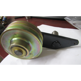 braccio oscill. tendic completo di puleggia doppia gola iveco 93195566