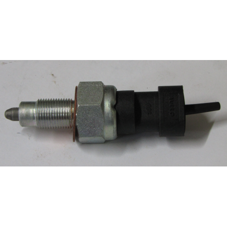 interruttore luci stop 103311 nc 9g iveco 500335678 503645725 503646727 5801472603