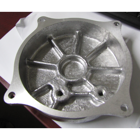 coperchio pompa iniezione in alluminio pressofuso iveco 61687312