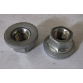 dado esagonale dm 12 pompa acqua iveco 500333918