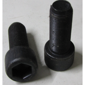 vite testa tonda 18x50 mozzo posteriore europolis iveco 93163221
