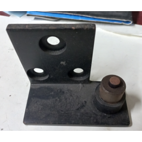 supporto inferiore porte iveco 4781254