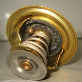 valvola termostatica apertura 74° daily iveco 4809019 98463638