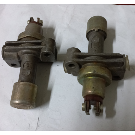 pulsante a terra freno motore magneti marelli iveco 749636