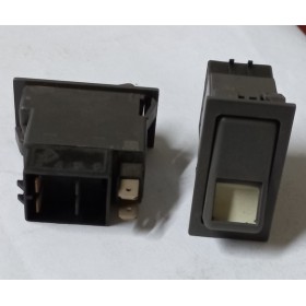 interruttore pulsante da cruscotto inserimento batterie iveco 98418024