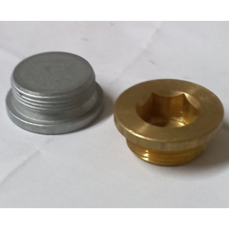 tappo filettato mm 32 con inserto iveco 16993611